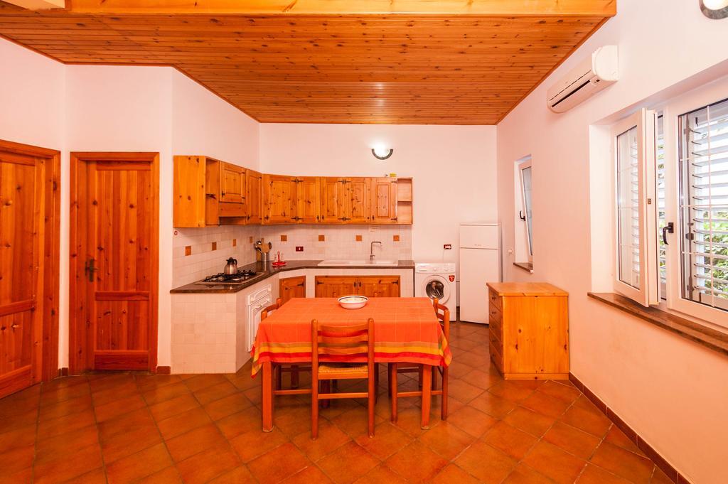 Villa Cicas Sul Mare Campofelice Di Roccella Zewnętrze zdjęcie